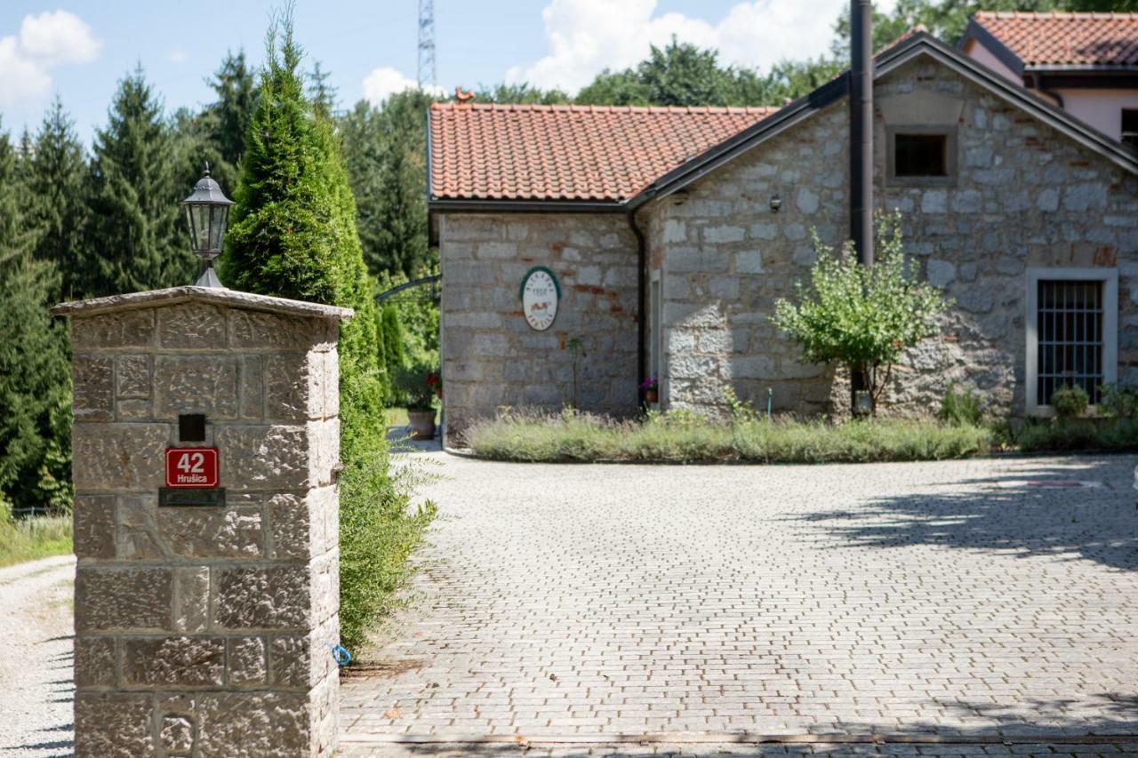 Villa Anton - The Old Dairy Hrusica  Kültér fotó
